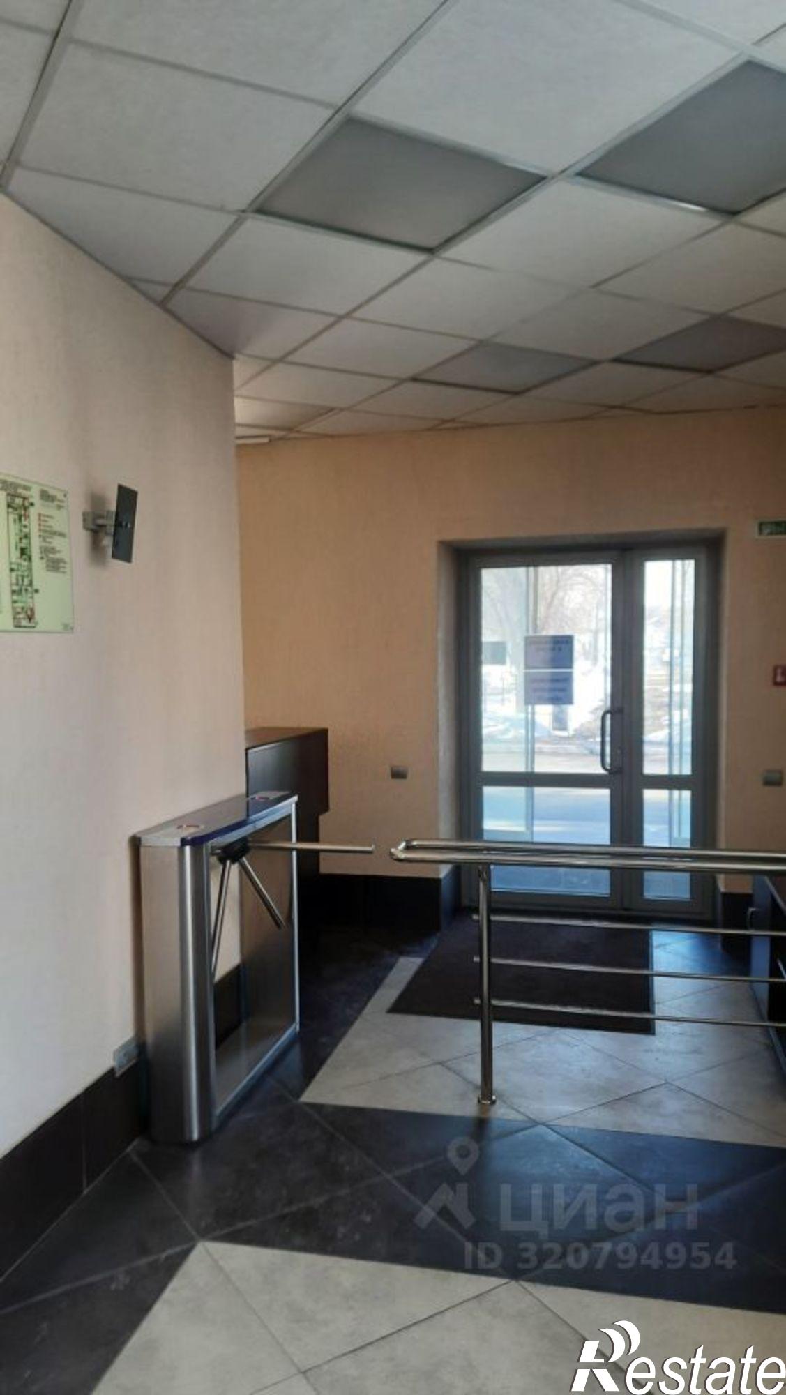 Сдать офис, помещение под офис за 9 000 рублей на Ленинский посёлок, 30