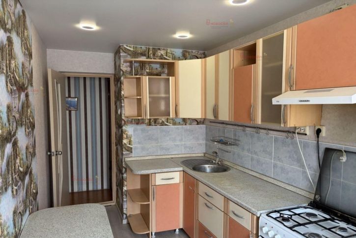 4-комн квартира Ленина 2е