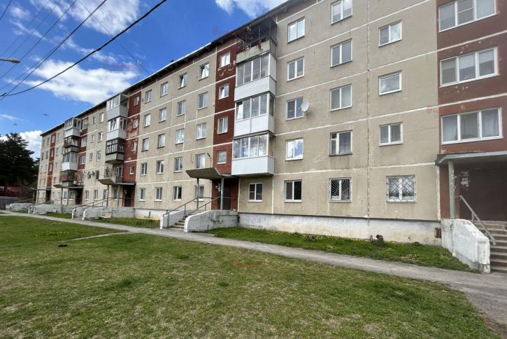 2-комн квартира Бажова 5а