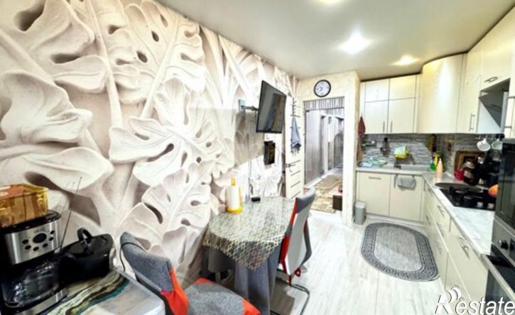 3-комн квартира ул Кузнецова, 84,  д. 84