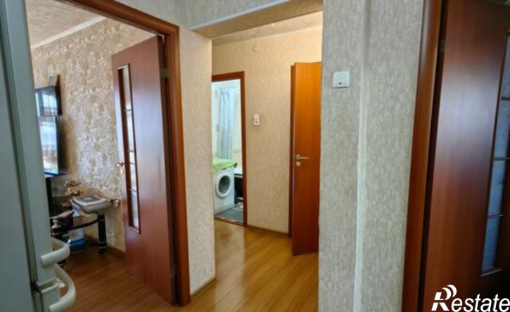 3-комн квартира Полевской, 2-й микрорайон, 6