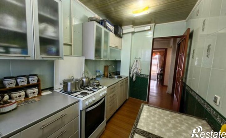 3-комн квартира Полевской, 2-й микрорайон, 6
