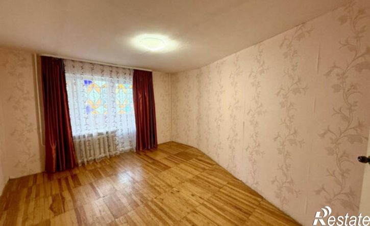 4-комн квартира Полевской, микрорайон Зелёный Бор-1, 16