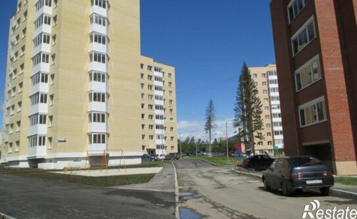 3-комн квартира Ревда, улица Максима Горького, 54