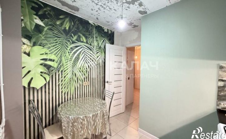 4-комн квартира Полевской, улица Бажова, 8А