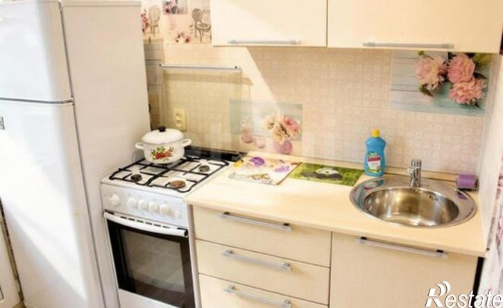 1-комн квартира Качканар, 4-й микрорайон, 38